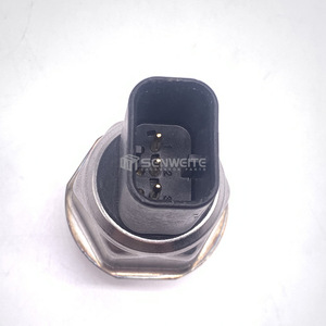 Capteur de pression Senwitt 344-7391 à montage fileté pour système Common Rail d'excavatrice - Product Image 4