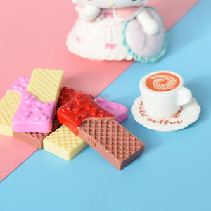 Nouveau modèle de <span class=keywords><strong>simulation</strong></span> alimentaire : pain, gâteau, miniatures en résine, cabochons à dos plat, jouet pour maison de poupée, artistique peint à la main pour coque de téléphone - Product Image 5