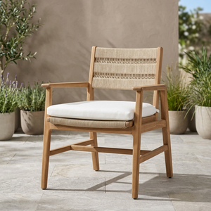 Chaise de salle à manger moderne en bois massif et rotin avec coussin, dossier et assise tressés pour la maison, l'hôtel et le restaurant - Product Image 1