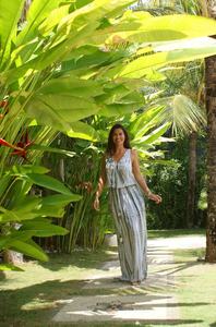 Increíble playa Grey de tinte de corbata suelta ajuste borla de Boho Maxi vestido con cintura elástica y V escote cadena para reforzar - Product Image 5