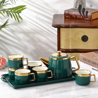 Ensemble de six tasses et théière en céramique colorée avec plateau de service pour coffret cadeau, boîtes de couleur pour cadeau de mariage