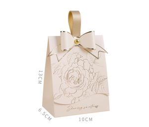 <span class=keywords><strong>Scatole</strong></span> Regalo di Lusso per <span class=keywords><strong>Bomboniere</strong></span> Nuziali Stile Francese con Motivi Floreali in Rilievo, Sacchetti Triangolari per Caramelle e Candele con Manico per Addio al Nubilato - Product Image 4