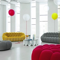 Canapé en forme de L incurvé créatif, style italien moderne et simple, design de luxe léger, avec coussins en mousse, pour salon, inspiré du ballon de football