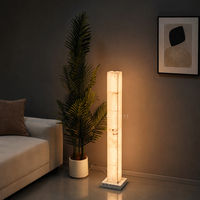 Lampu Lantai Batu Alabaster Wabi Sabi Bentuk Pilar Persegi Lampu LED Alas Marmer Lampu Lantai Ruang Tamu
