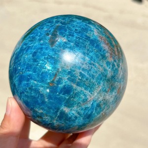 Boule de pierre naturelle de 7,5 à 8 cm, artisanat, souvenirs, pierres de guérison, pendule, sphère, boule d'apatite bleue pour la méditation - Product Image 2