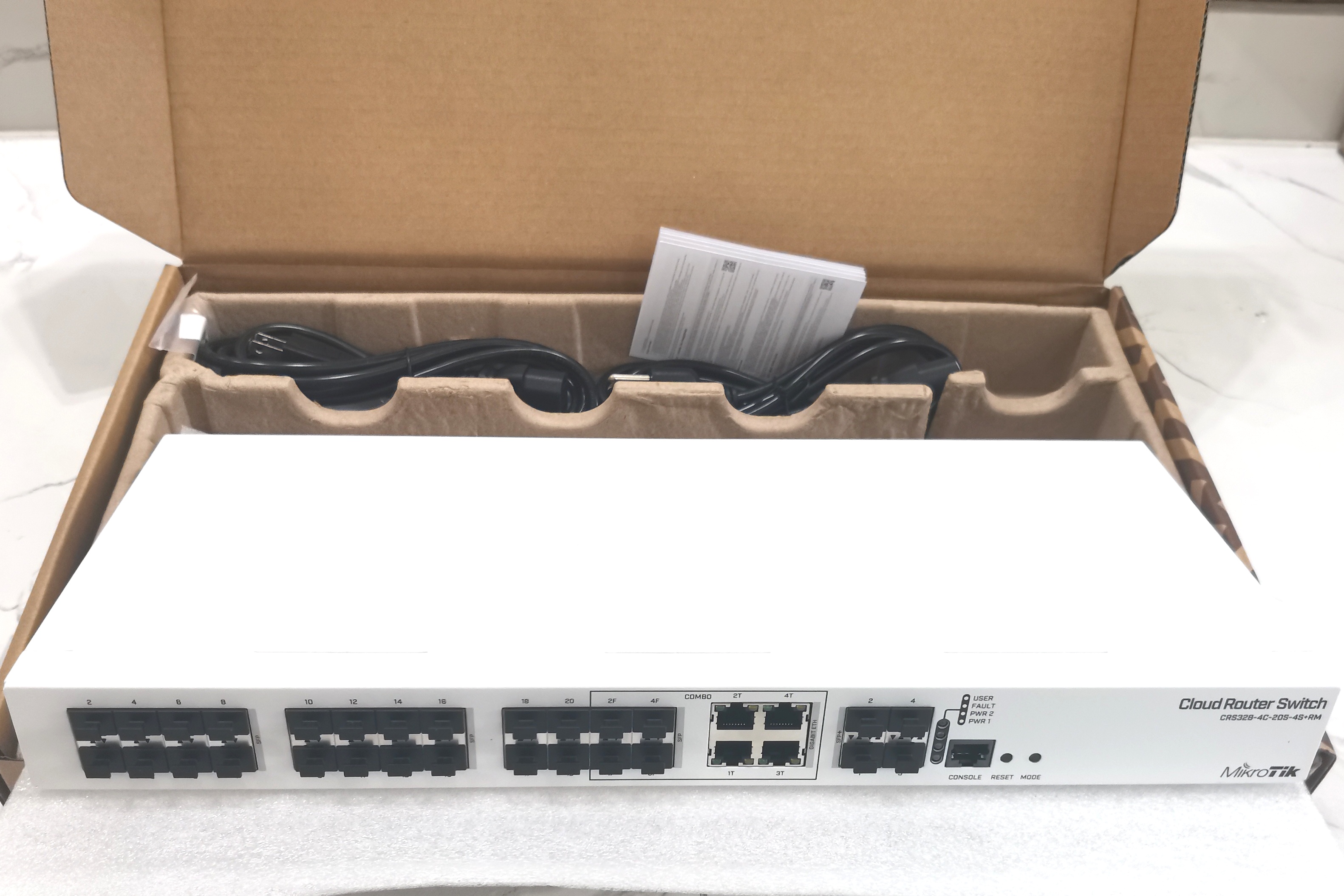 MikroTik CRS328-4C-20S-4S+RM MikroTik 328-4C-20S-4S+RM Switch Cloud Router