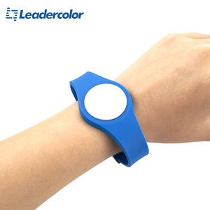 Hot Selling Customized Logo Customized Chip Silicone Bracelet <strong>125Khz</strong> <strong>RFID</strong> Silicone Wristband for Access Management - Product Image 6