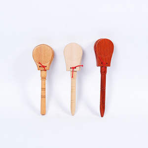 Aides pédagogiques musicales pour l'école Orff, instruments de percussion pour enfants, <span class=keywords><strong>castagnettes</strong></span> en bois à long manche - Product Image 1