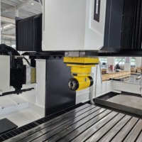 Fraiseuse à portique CNC GMC/DVF8052 avec couple de broche super élevé de 3600 N.m pour le tournage des métaux