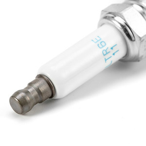 หัวเทียนแท้ NGK รุ่น 90117 ILTR6E11 สำหรับรถยนต์ Cadillac 3.0 AWD ปี 2008- ขึ้นไป, FORD USA <span class=keywords><strong>5.0</strong></span> <span class=keywords><strong>GT</strong></span> ปี 2004-ขึ้นไป - Product Image 3