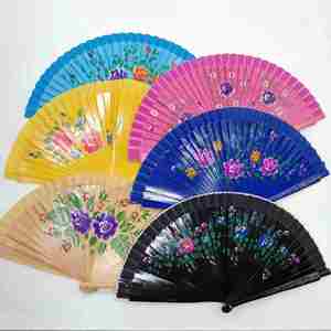 Abanico Plegable Portátil de Bambú Español Pintado de 23 cm, Decorativo para Baile y Fiestas - Product Image 1