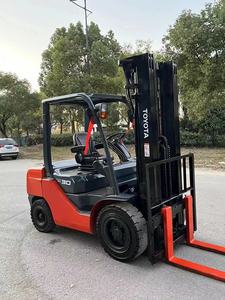 Original japonés pequeño 3 toneladas TOYOTA30 99% nuevo de segunda mano Toyota carretilla elevadora diesel 5 toneladas/6 toneladas - Product Image 3