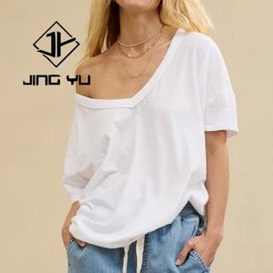 T-shirt décontracté pour femme, col en V, blanc, surdimensionné, en lin et coton, personnalisable, fabriqué par un fabricant OEM - Product Image 2