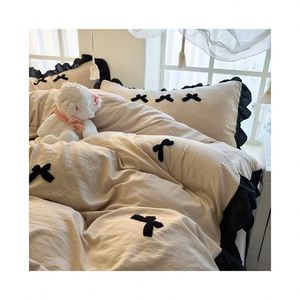 Sábanas y cortinas Almohada Aire acondicionado Mantas Edredones Venta completa Cojines Fundas Edredón Juego de cama - Product Image 1