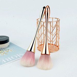 Mini Brocha de Maquillaje para Cintura, Redonda, de Pelo Sintético, Mango Metálico, para Colorete y Maquillaje Facial - Product Image 2