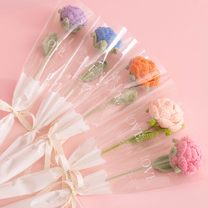 ดอกกุหลาบ คาร์เนชั่น ทิวลิป ดอกไม้ประดิษฐ์ ช่อดอกไม้ขนาดเล็ก บรรจุภัณฑ์ไหมพรมถักมือ ของขวัญพืชตกแต่ง - Product Image 2