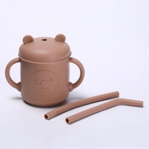 Vaso de Silicona con Pajita para Bebés, Antiderrames, con Tapa Antipolvo, Diseño de Orejas, para Aprender a Beber - Product Image 4