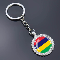 Porte-clés en verre orné de strass, motif drapeau de pays du monde, décorations élégantes pour petit sac, souvenir de voyage, ornement à suspendre au sac, Tunisie