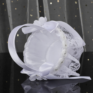 Favores de fiesta de boda para invitados Diamante de imitación Rosa Flor Patrón Cinta Lazo Encaje blanco Mujer Niñas Mujeres Novia Cestas de boda - Product Image 4