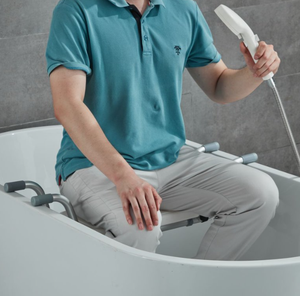 Badewanne Dusch stuhl Badewannen bänke aus Aluminium legierung Badesitz, einstellbare Länge für ältere Menschen, Behinderte - Product Image 4