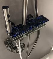 Ensemble de douche de salle de bain à une poignée avec affichage numérique intelligent LED Robinets thermostatiques en aluminium au fini chromé avec jet de pluie doux