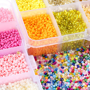 ลูกปัดแก้วเม็ดกลมขนาด 2 มม. สีผสม รูปทรงกลม สำหรับงานทำขนม งาน DIY อุปกรณ์ทำเครื่องประดับ ผลิตจากเมืองอี้หวู่ รหัสสินค้า KT0049 - Product Image 1