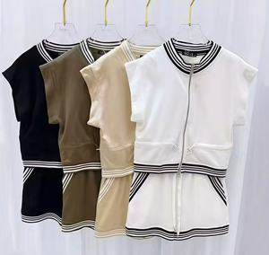 Comodo7, conjunto de 2 piezas informal de lujo para mujer, pantalones cortos de manga corta con estampado bordado de diseñador de verano, Top corto, monos, monos - Product Image 3