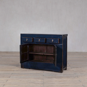 Credenza di Lusso in Stile Antico in Legno Massello con Tre Cassetti e Due Ante, Elegante Mobile per Hall di Hotel e Soggiorno - Product Image 6