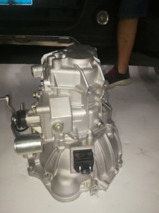 100% nuovo cambio manuale 517MFG per <span class=keywords><strong>Lifan</strong></span> X60 - Product Image 2