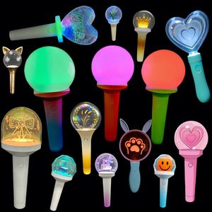 Bâtons lumineux LED en plastique télécommandés, logo personnalisé, 15 couleurs, vente en gros, événements, best-seller Japon Corée, portable, cadeau de fête - Product Image 1