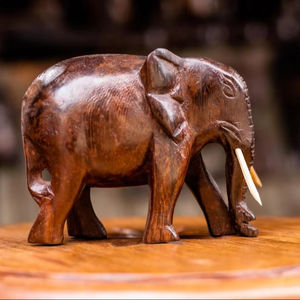 Esculturas Ancestrales de Madera Personalizadas OEM, Talladas a Mano con Grabado en la Base para Regalos Corporativos y Diplomáticos - Product Image 1