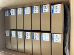 หน้าจอสัมผัส Omron HMI รุ่น NB7W-TW00B ของแท้ใหม่ 100% - Product Image 1