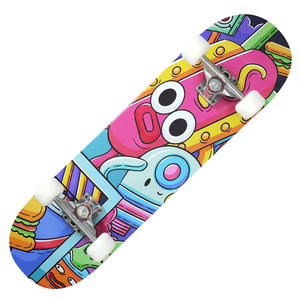 Planche à roulettes complète en bois d'érable de 31 pouces, personnalisé<span class=keywords><strong>e</strong></span>, à prix de gros, pour débutants, double rocker concave - Product Image 4