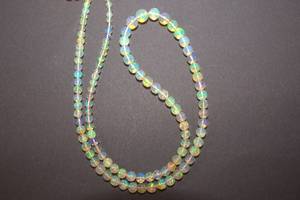 Cuentas de Ópalo Etíope de Calidad AAA |   Cuentas de tamaño 3-5 MM |   Ópalo de Fuego Welo |   Cuentas de Ópalo al por Mayor |   Bolas de Ópalo Lisas |   Opal Round Be - Product Image 3