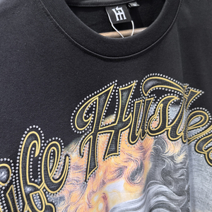 T-shirt da Uomo di Alta Qualità con Stampa Grafica Angolare, Moda Streetwear Oversize con Diamanti, Magliette Life Hustlers per Uomo - Product Image 4