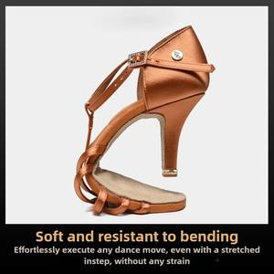 ヴェニースタイル ラテンダンスシューズ 本格プロ仕様 ミッドハイヒール 柔軟なソール 女性用 ボールルーム練習用 - Product Image 5