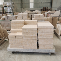 Nouvelles dalles de marbre naturel beige Jura, finition polie, surface rugueuse martelée pour le pavage