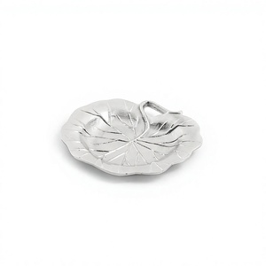 Plateau de service alimentaire au design attrayant, fait main en aluminium couleur argent, pour fruits secs, par Home Arts - Product Image 1