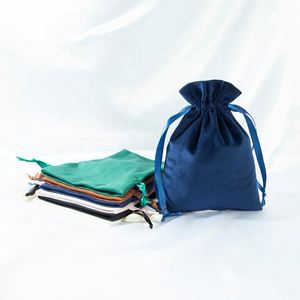 Pochette de rangement pour bijoux en velours de haute qualité, taille personnalisée 15x20 cm, sacs à bagues en velours colorés - Product Image 5