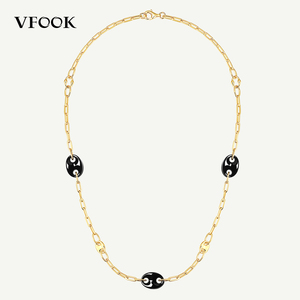 שרשרת צ'וקר שחורה בצורת שעועית בעיצוב VFOOK, עשויה קרמיקה, עמידה בפני כתמים, שרשרת חוליות מתכווננת מכסף 925 לחובבים. - Product Image 1