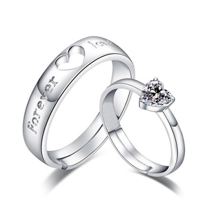 Bague de couple LOYE tendance 2026, édition coréenne, ajustable, en forme de cœur, avec zircon, pour homme et femme - Product Image 1