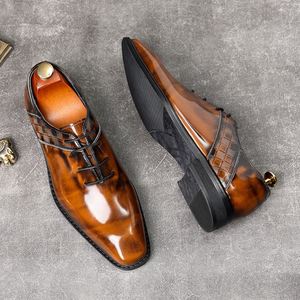 Nuevos Zapatos de Cuero Genuino para Hombre con Punta Cuadrada, Diseño de Parches a la Moda que Aumentan la Altura, con Detalles Laterales - Product Image 1