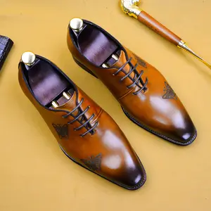 Pattini di Vestito degli uomini del Cuoio Genuino di modo Scarpe A Punta Lace Up Business Ufficio Formale Brogue Scarpe Oxford