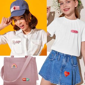 Bán buôn nhỏ thêu logo các bản vá lỗi thêu sắt trên túi quần jean quần áo DIY Pill y tá thêu vá cho phụ nữ hat - Product Image 4