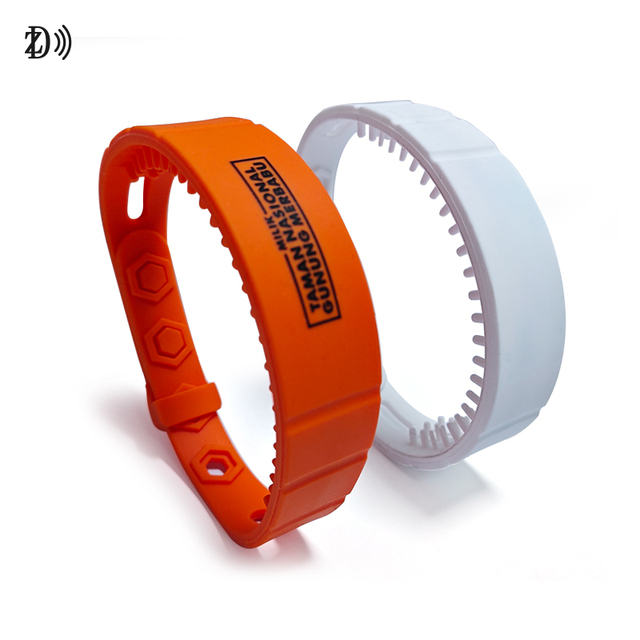 Customized Advanced Adjustable Soft Silicon Rubber Hospital Bracelet  Patients Tracking UHF RFID  Wristband