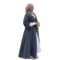 Nouvelle Robe Abaya Turque Modeste et Élégante pour Femme en Crêpe avec Manches à Cordon – Collection Lignes