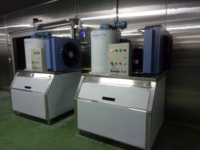 ICEMA série 1T/24 heures Machine à glace en flocons système de refroidissement par eau râteau système de glace Application de poisson industriel 1000kg pompe à glace 220V