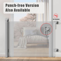 La porte en PVC peut se déplacer sur toute la largeur, le bébé peut tirer la porte vers l'intérieur