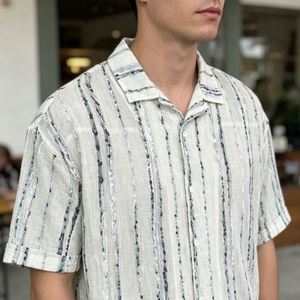 Camisa corta de lino 100% con botones, manga corta, de algodón blanco liso con cuello y botones. - Product Image 5
