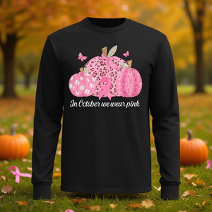 En octubre usamos camisetas de manga larga con estampado de calabazas rosas para la concienciación sobre el cáncer de mama - Product Image 3